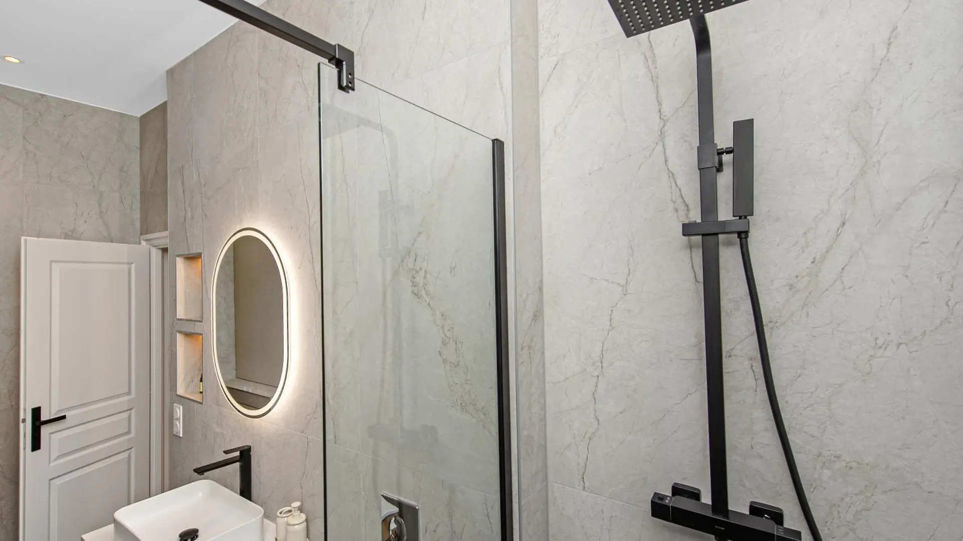 Hypercentre - 5 Mn Monaco - Luxury Flat - Cs Apartman Beausoleil